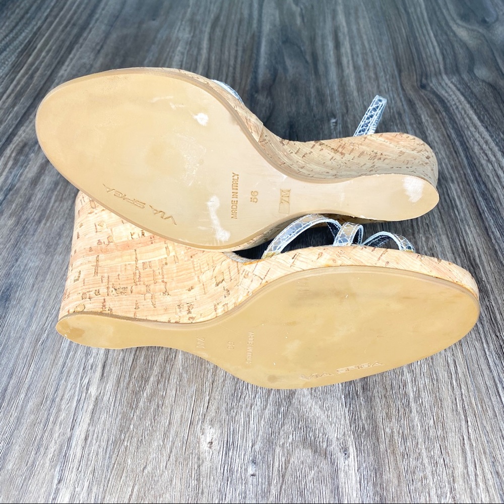 Nwt Hp Via Spiga Danilo Metallic Python Wedge - image 5